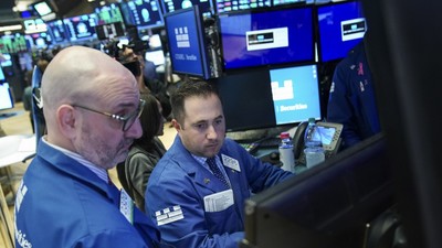 Kỳ vọng Fed cắt giảm lãi thúc đẩy giới đầu tư mua cổ phiếu